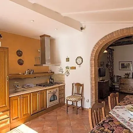 Antica Fonte Residenza Di Hotel 3*
